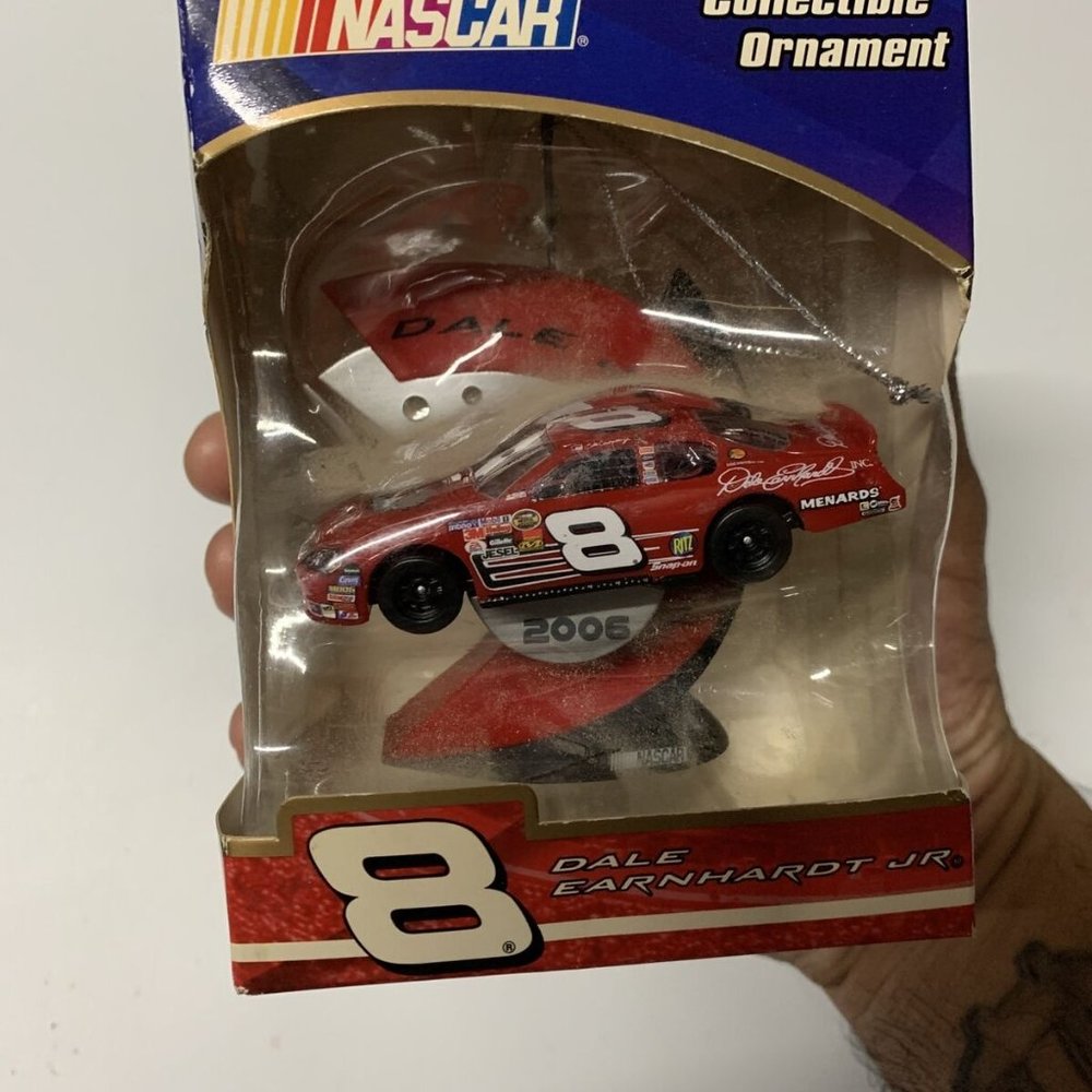 5 PC #8 DALE EARNHARDT JR SOUVENIR SET - Picture 9 of 16
